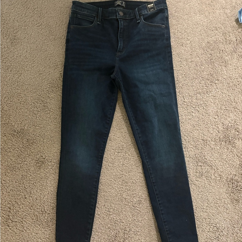 Abercrombie High Rise Super Skinny